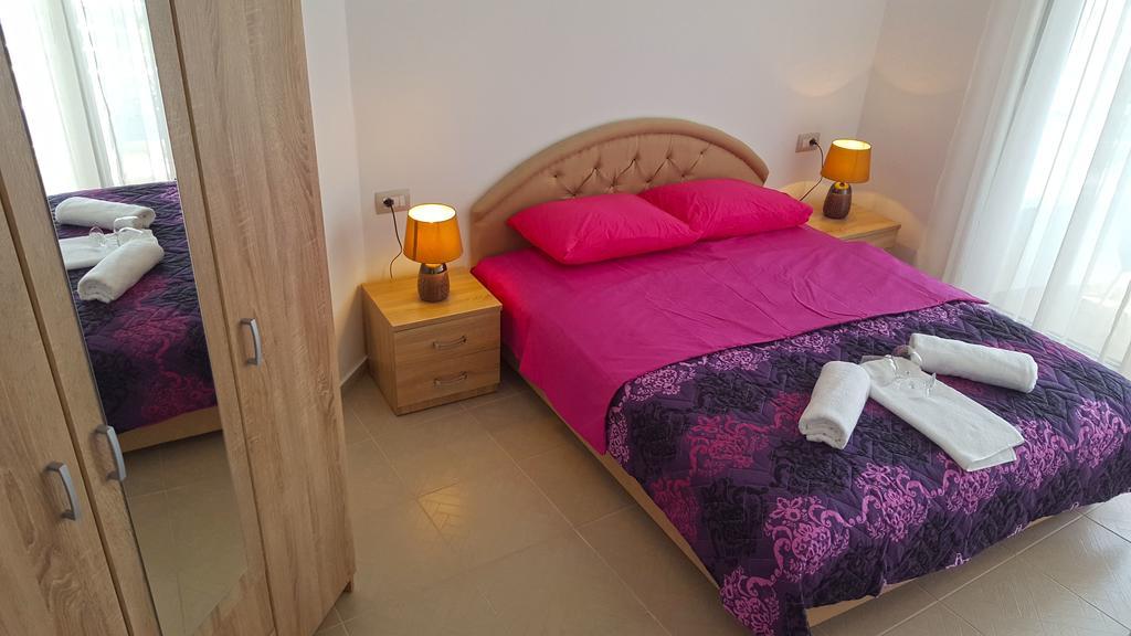 Apartments Sirena Ulcinj Buitenkant foto