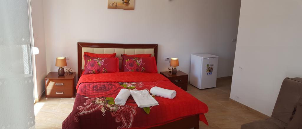 Apartments Sirena Ulcinj Buitenkant foto