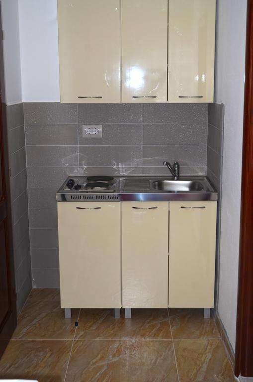 Apartments Sirena Ulcinj Buitenkant foto