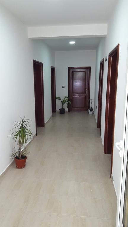 Apartments Sirena Ulcinj Buitenkant foto